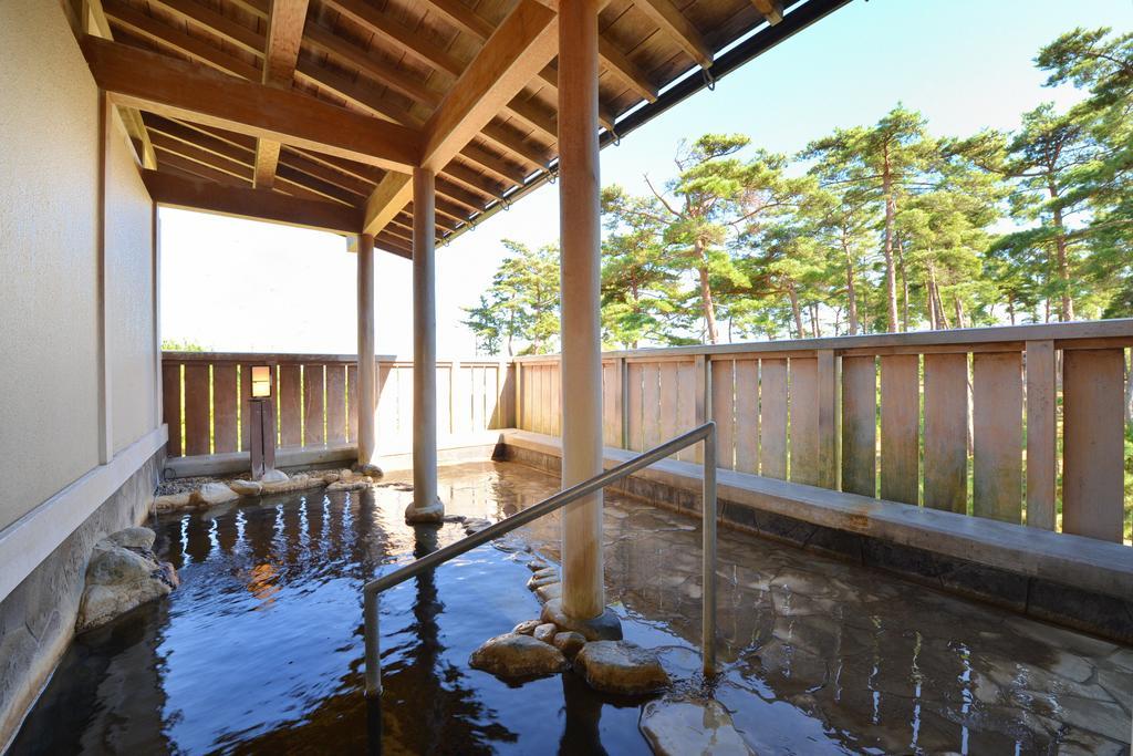 ホテルウェルネス能登路 羽咋市 エクステリア 写真